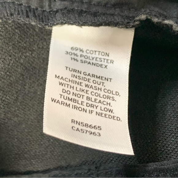 Abound Solid Stretch Shorts in Black Raven - Picture 4 of 5